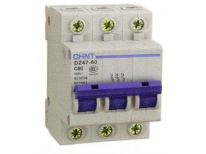 INTERRUPTOR AUTOMATICO EB 3 POLOS CHINT 10A C6KA