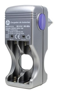 Cargador baterías Ni-Cd/Ni-Mh,2 ó 4 bat.